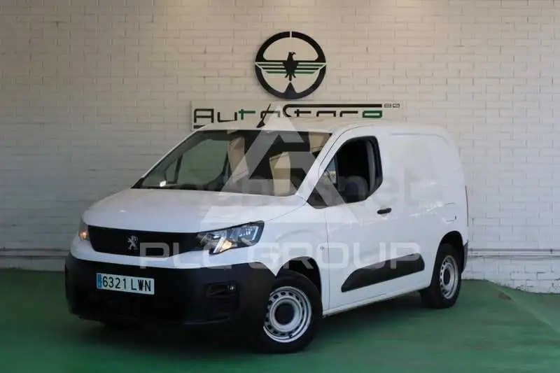 2022 Peugeot Partner