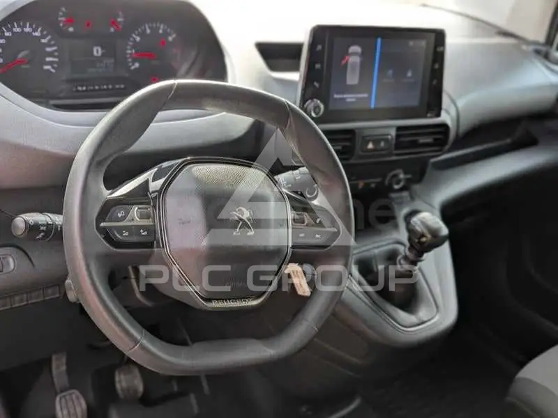 2022 Peugeot Partner