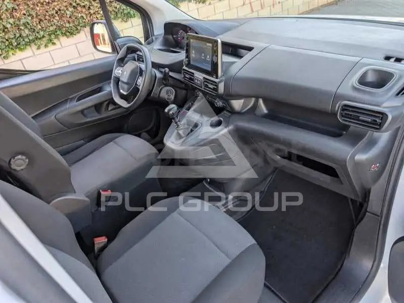 2022 Peugeot Partner