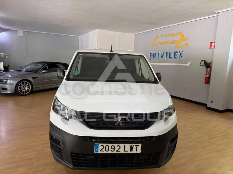 2022 Peugeot Partner