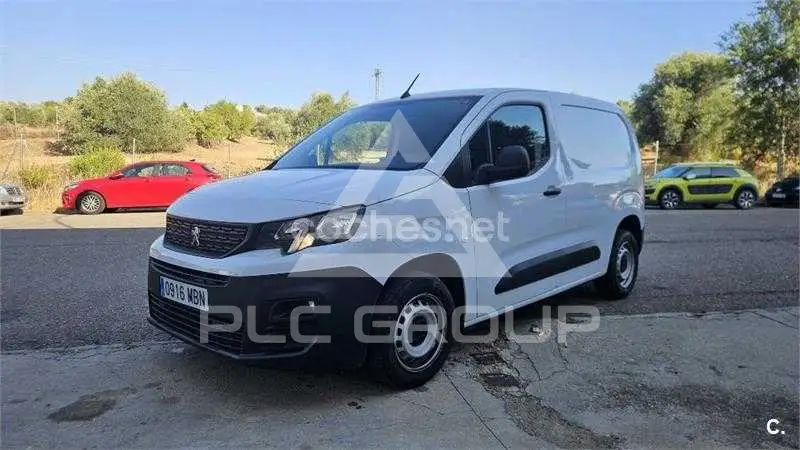 2022 Peugeot Partner