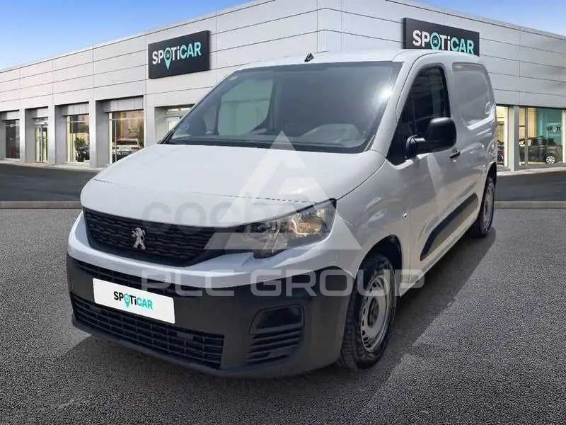 2022 Peugeot Partner
