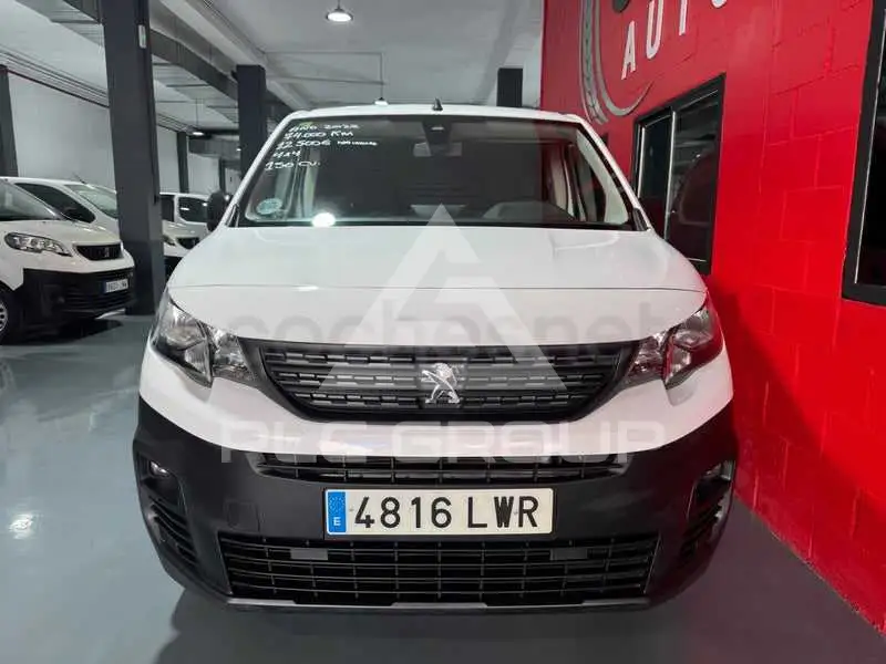 2022 Peugeot Partner