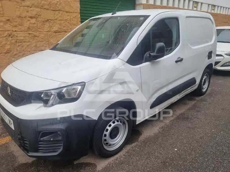 2022 Peugeot Partner
