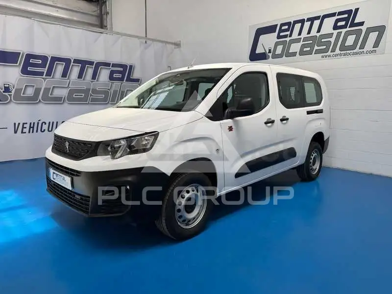 2022 Peugeot Partner