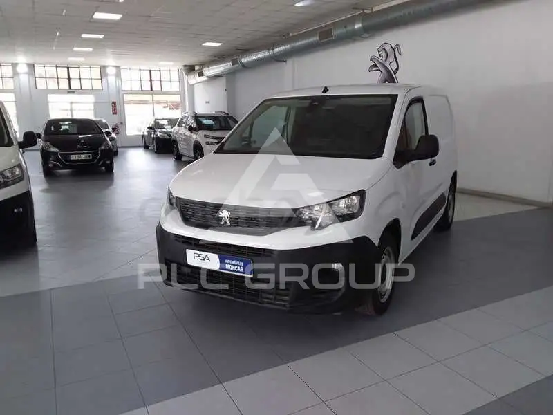 2022 Peugeot Partner