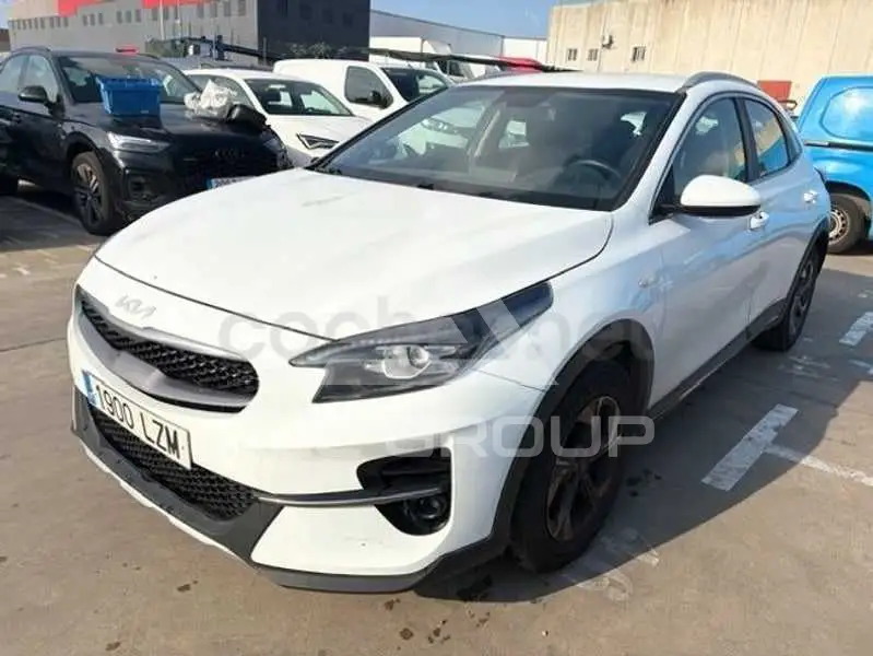 2022 KIA XCEED