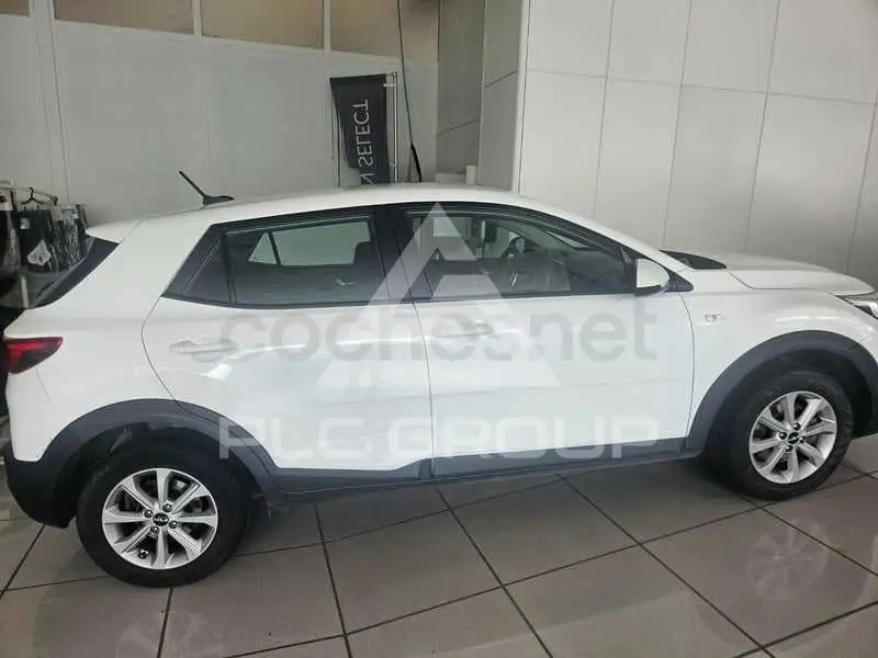 2022 KIA Stonic