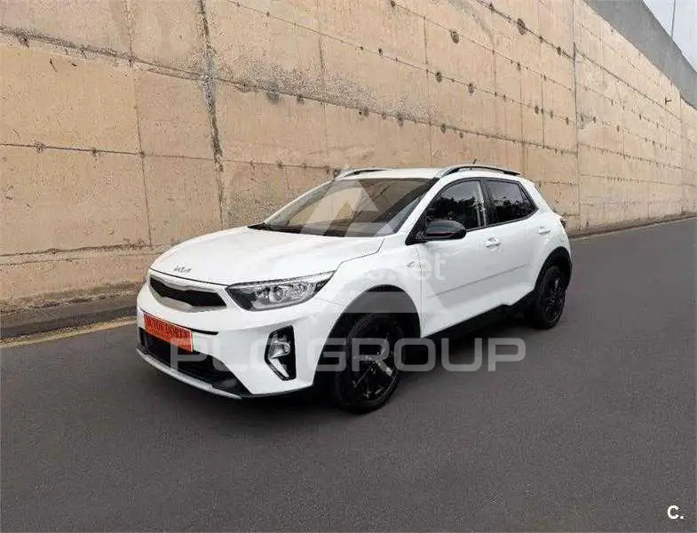 2022 KIA Stonic