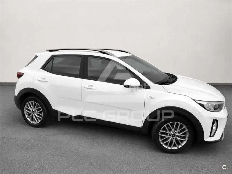 2022 KIA Stonic