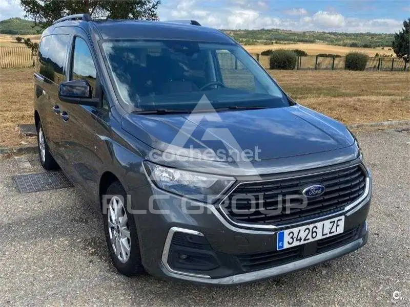2022 Ford Tourneo