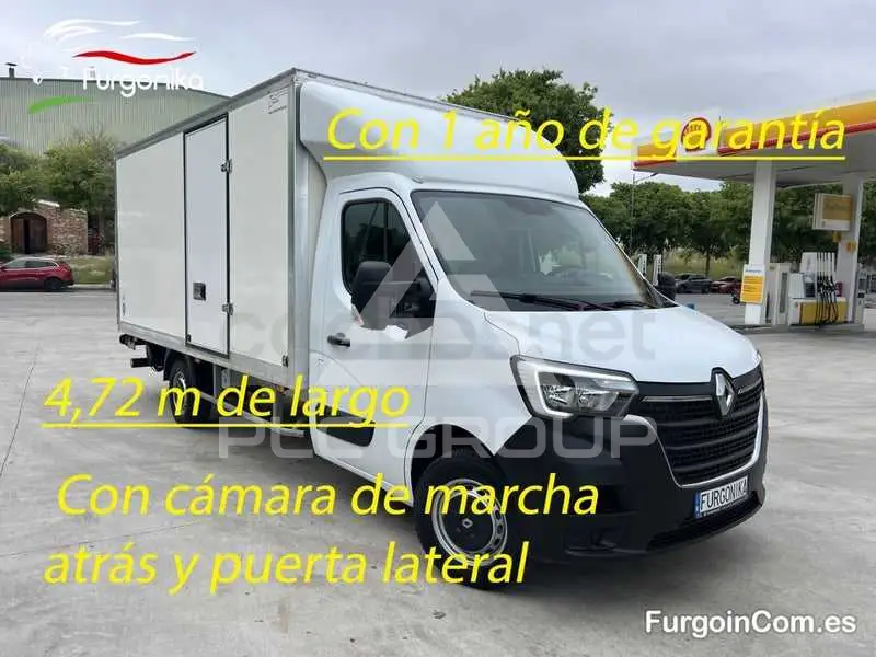 2022 Renault Master