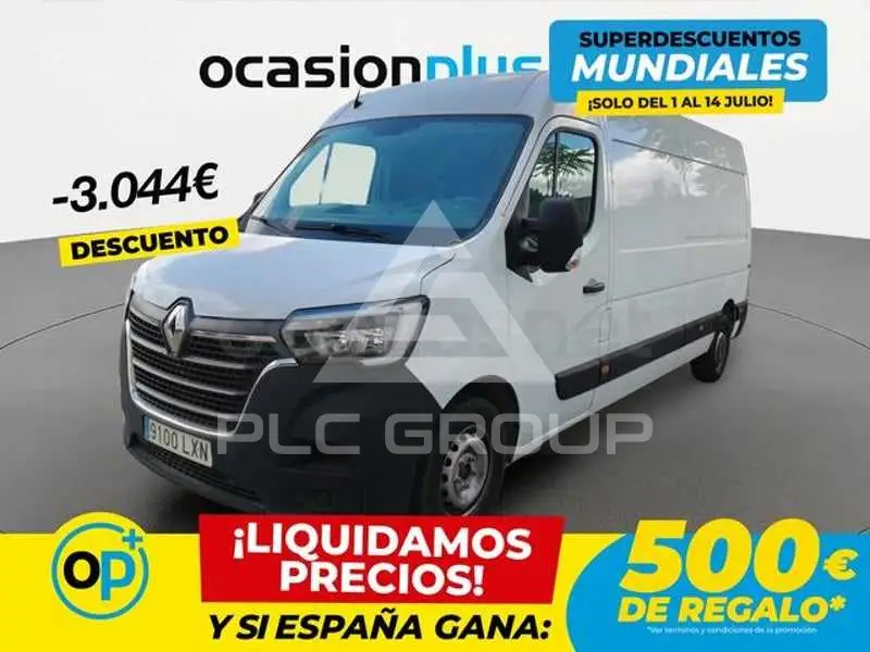 2022 Renault Master