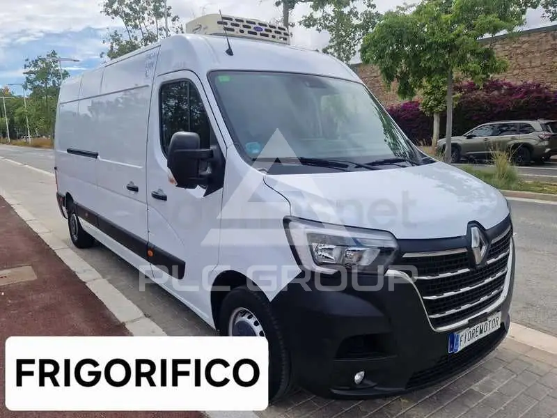 2022 Renault Master