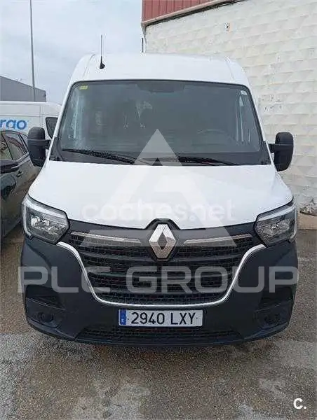 2022 Renault Master