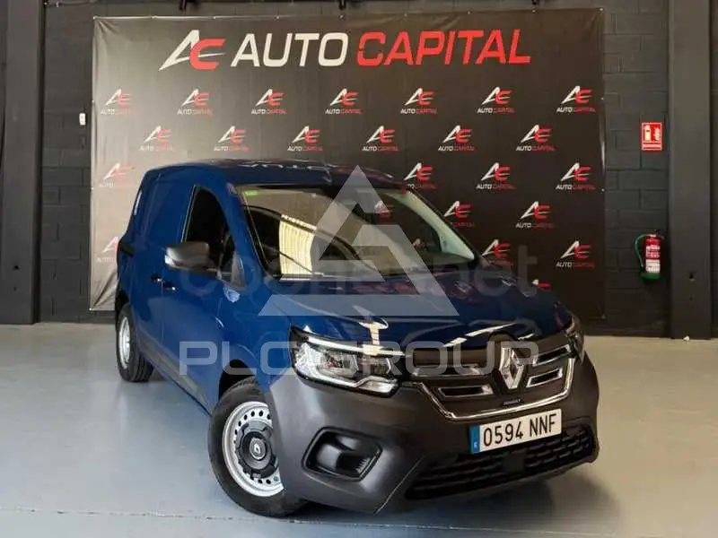 2022 Renault Master