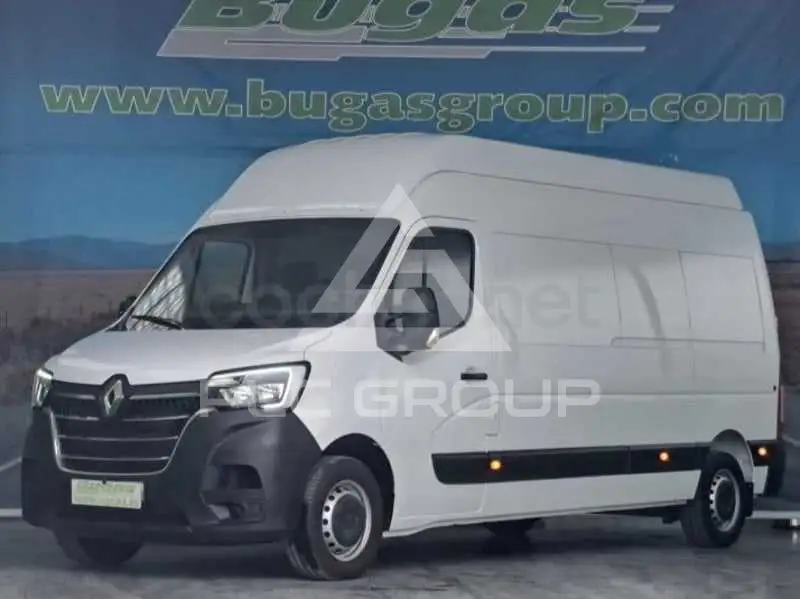 2022 Renault Master