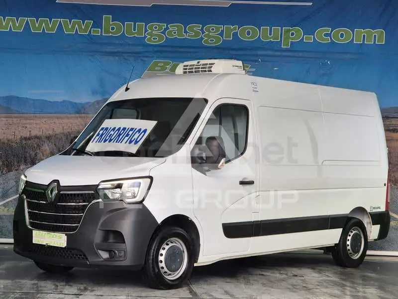 2022 Renault Master