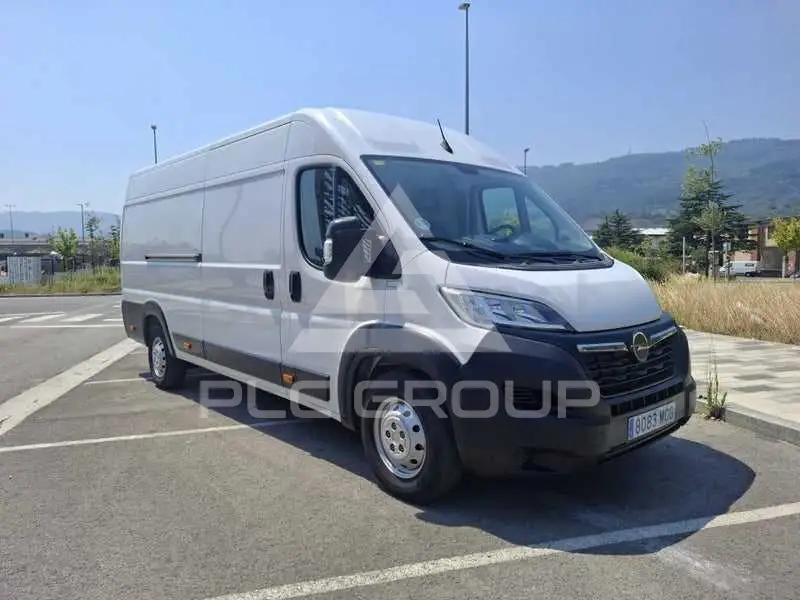 2022 Opel Movano