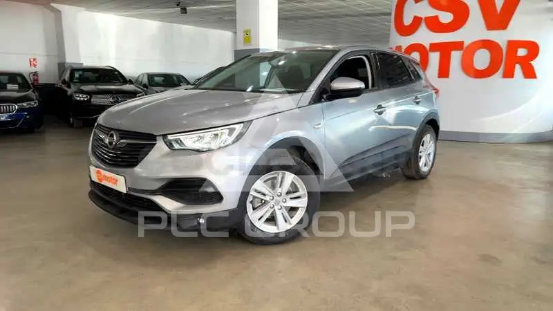 2022 Opel GrandlandX