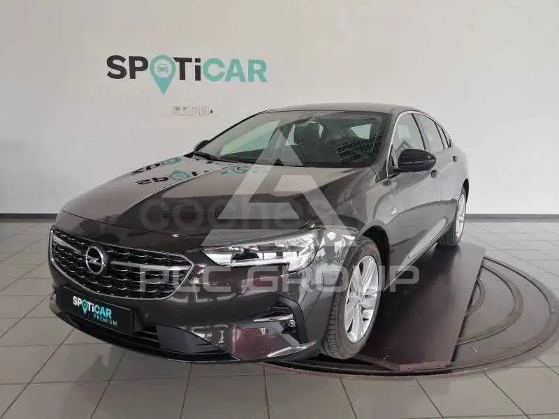 2022 Opel Insignia