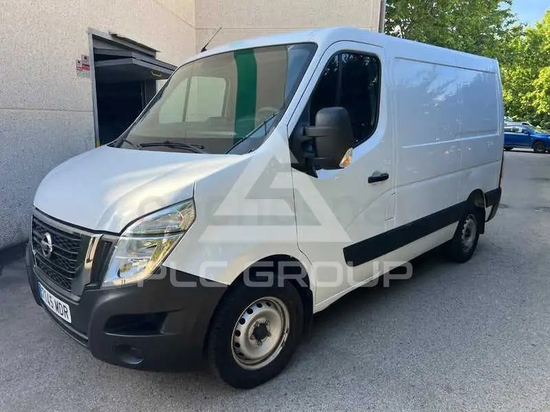 2023 Nissan Interstar