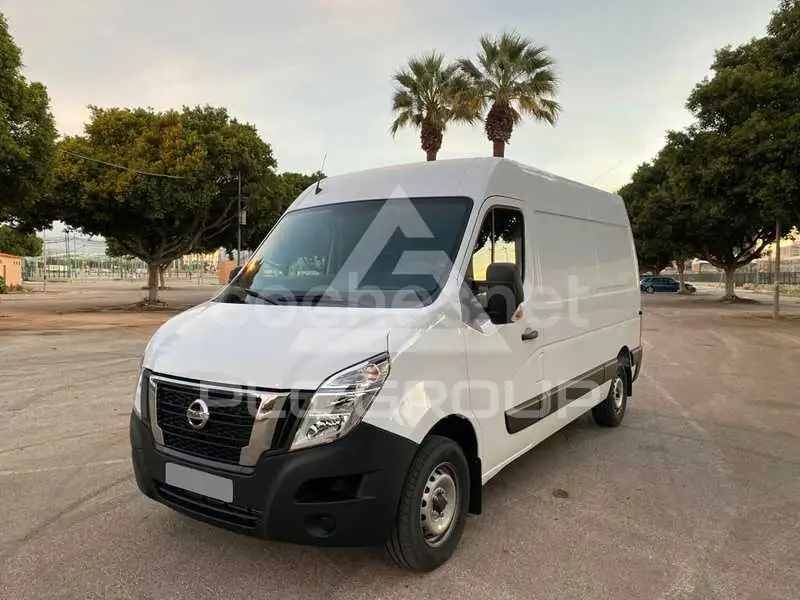 2023 Nissan Interstar