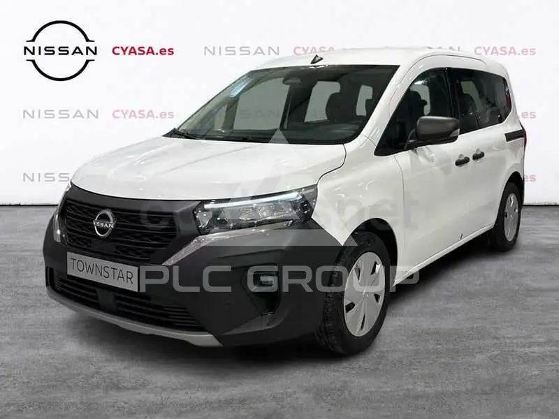 2023 Nissan TOWNSTAR