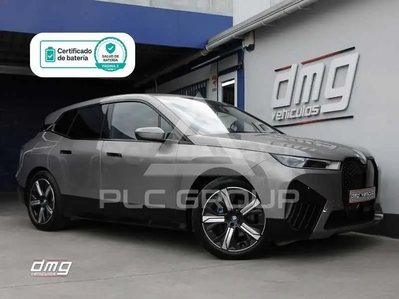 2023 BMW iX