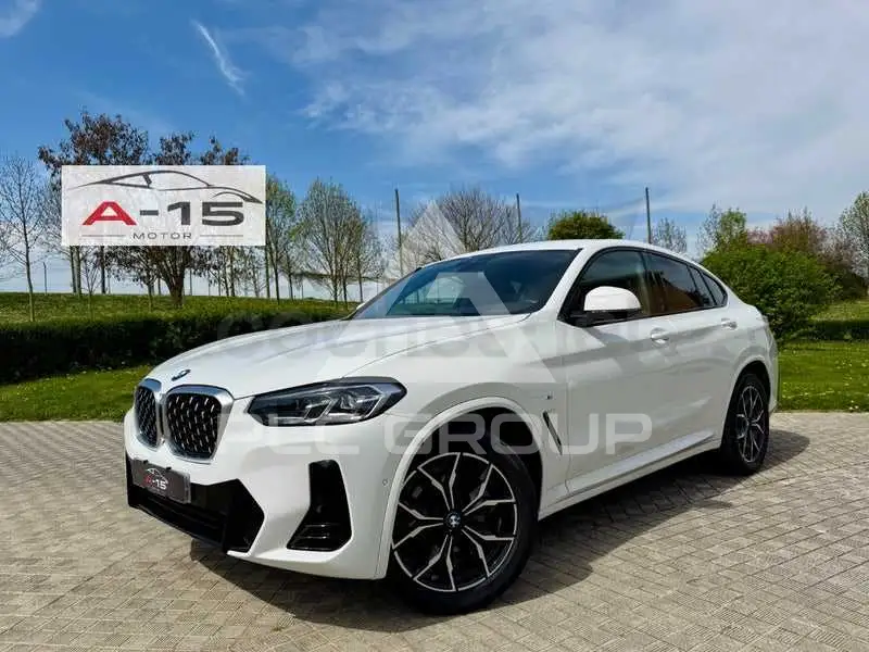 2023 BMW X4