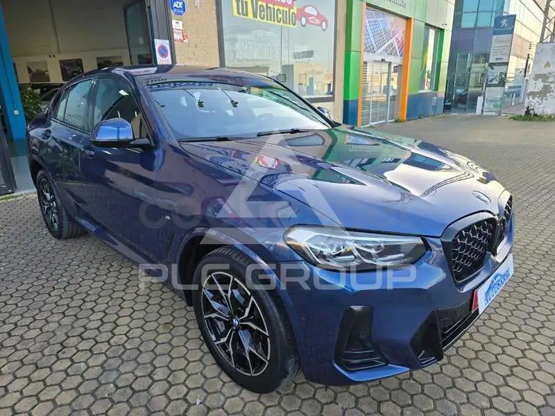 2023 BMW X4