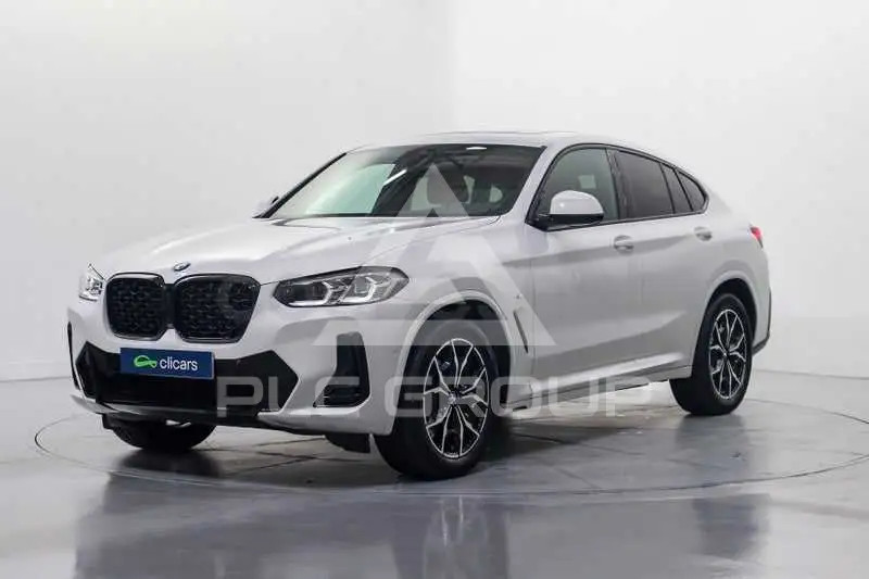 2023 BMW X4