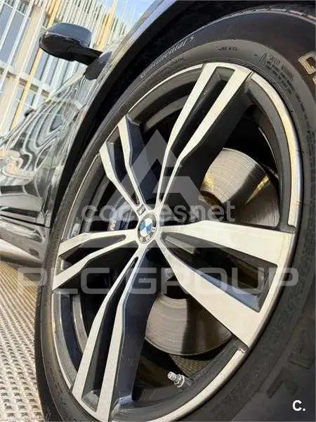 2023 BMW X7
