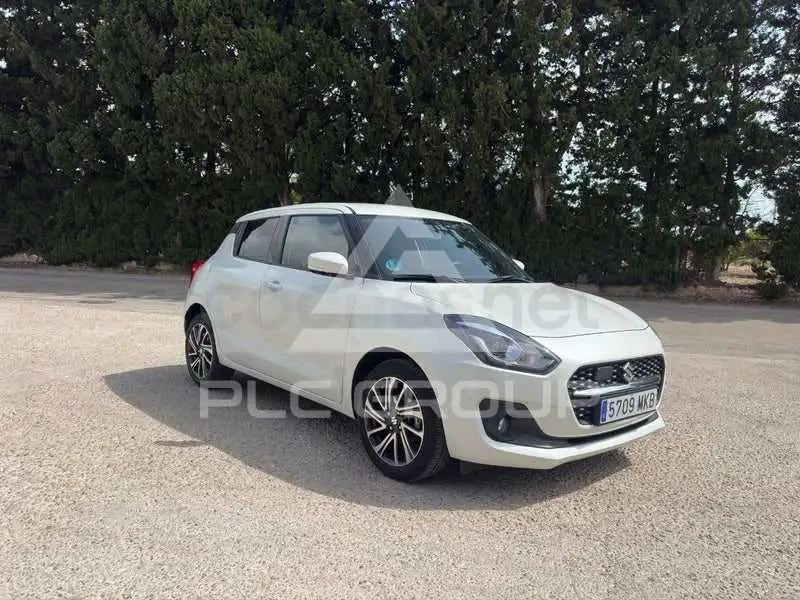 2023 Suzuki SWIFT