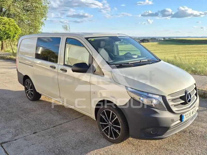 2023 Mercedes Benz V
