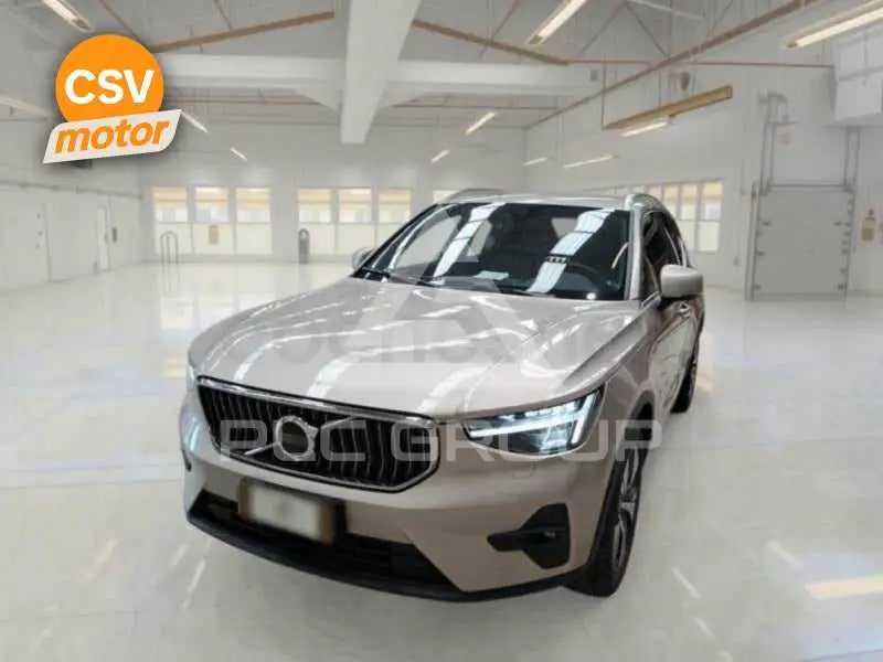2023 Volvo XC40