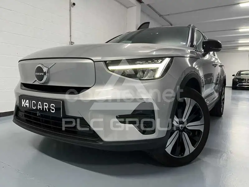 2023 Volvo XC40