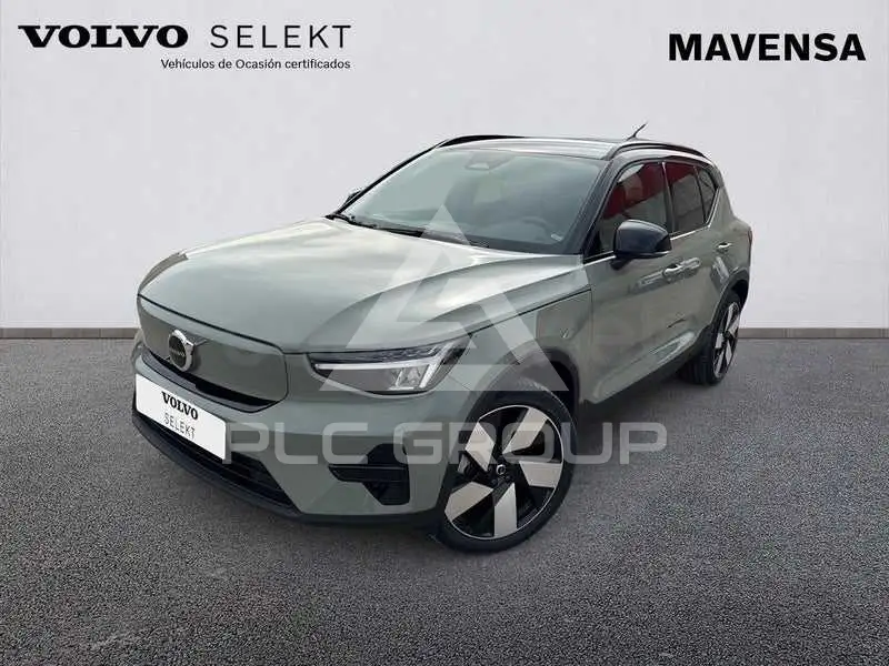 2023 Volvo XC40