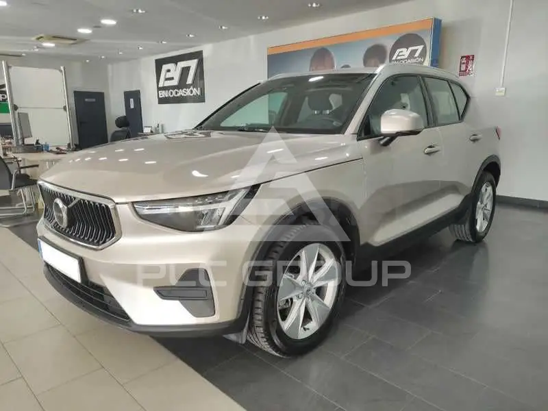 2023 Volvo XC40