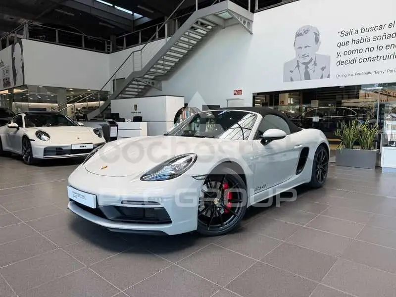 2023 Porsche 718