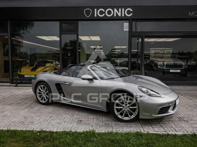2023 Porsche 718