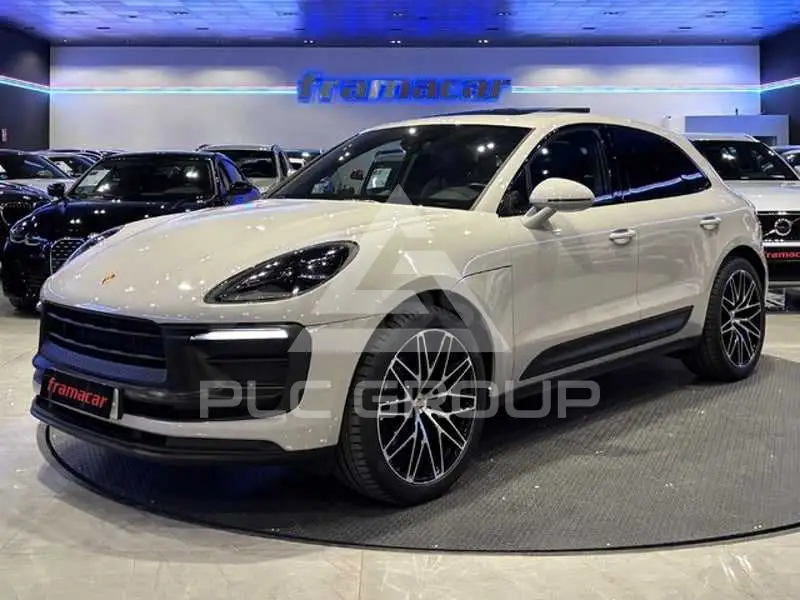 2023 Porsche MACAN
