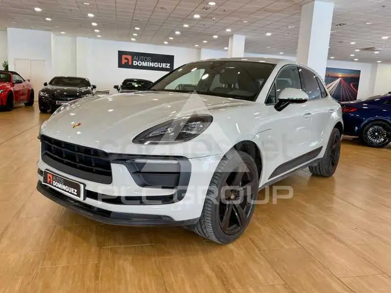 2023 Porsche MACAN