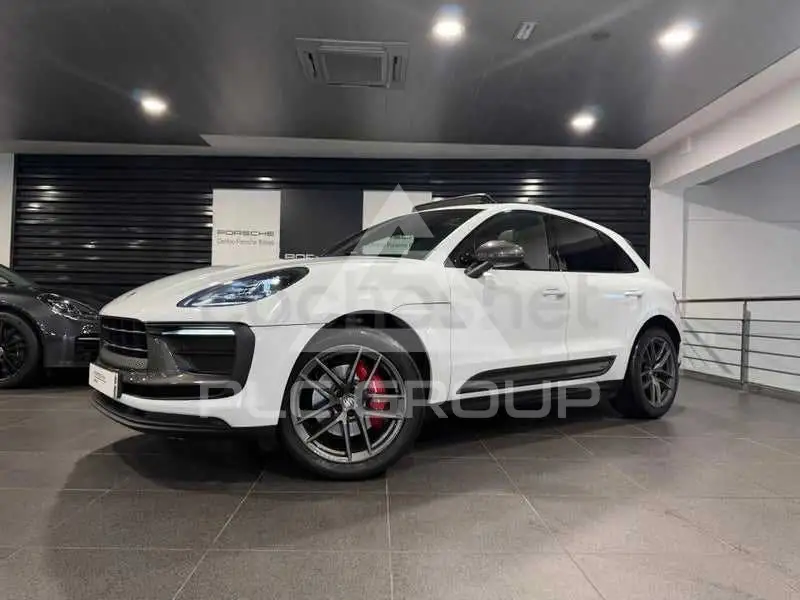 2023 Porsche MACAN