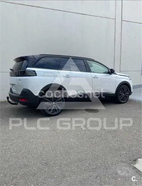 2023 Peugeot 5008
