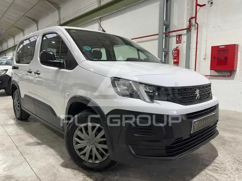 2023 Peugeot Rifter