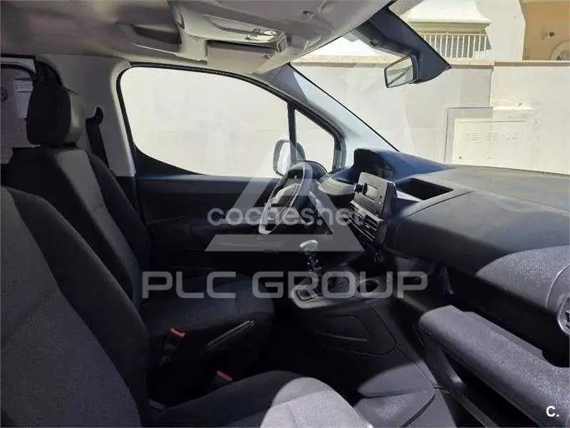 2023 Peugeot Rifter