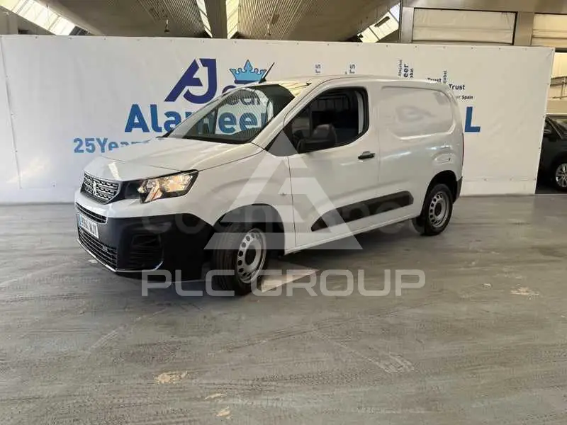 2023 Peugeot Partner