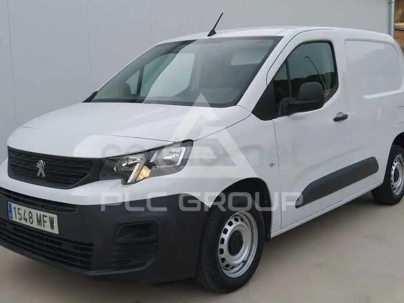 2023 Peugeot Partner