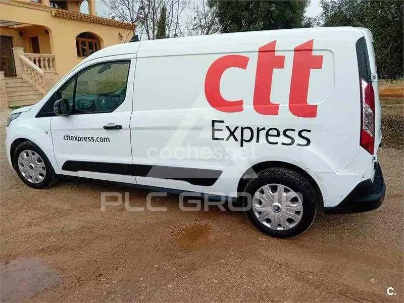 2023 Ford Tourneo